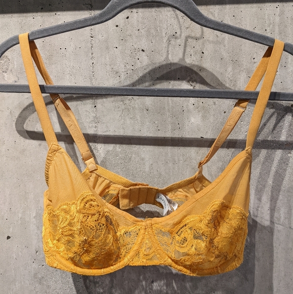 La Perla Other - La Perla Yellow Lace Bra Size 32E